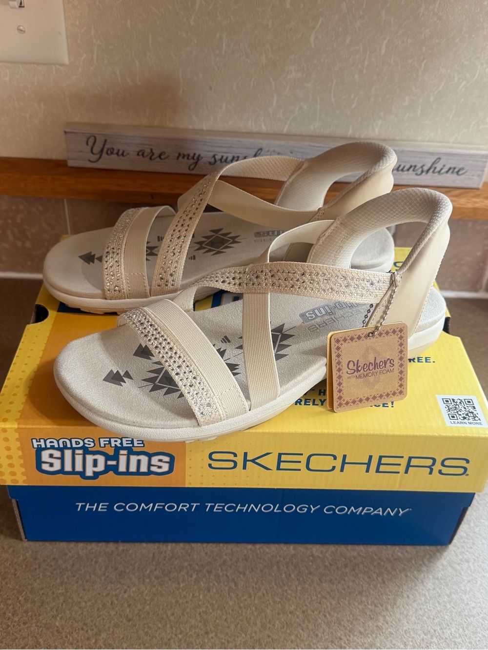 Skechers Cream Elastic Crisscross Slip-On Sandals